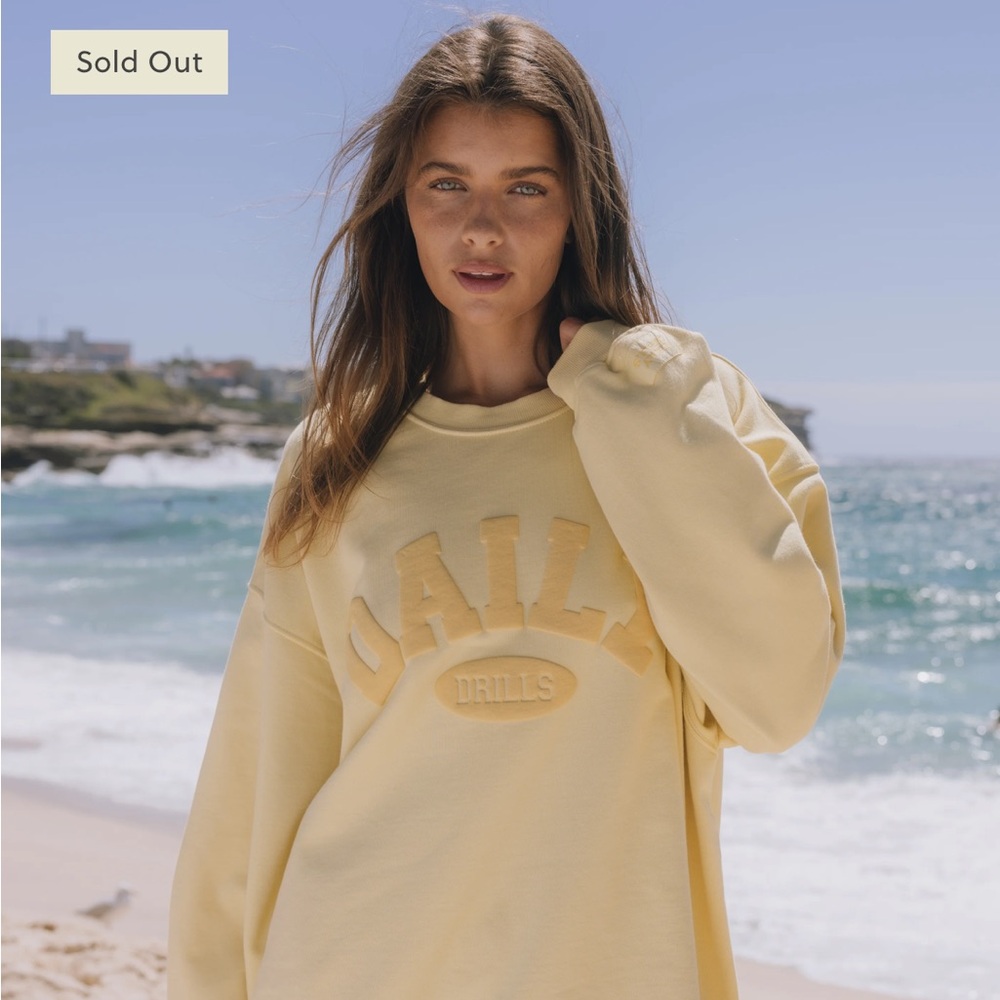 DAILY DRILLS Oversized crewneck in Butter